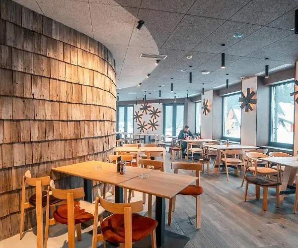 Aparthotel Centrala *